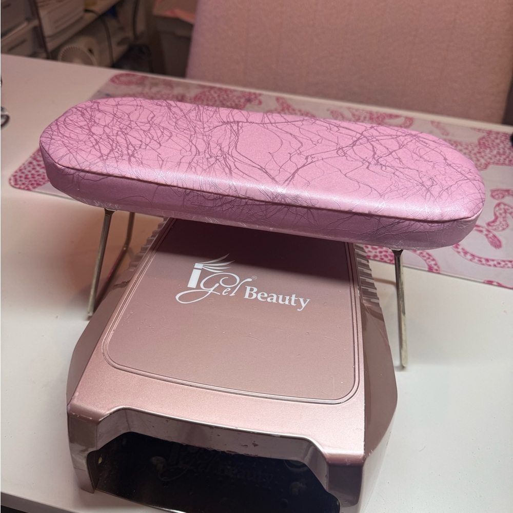 Nail Tech Arm Rest